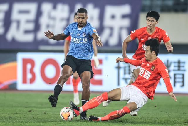 默茨总理面临内外压力，八州长声明引发波澜